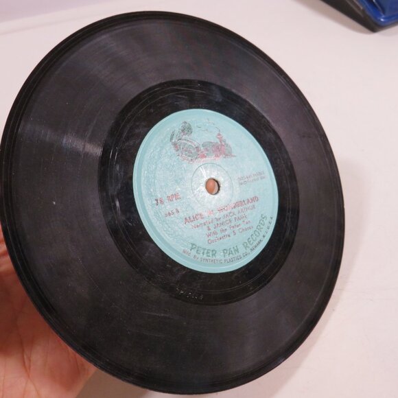 Alice in Wonderland LP Vinyl Record 78 RPM, by Peter Pan 1970s - Picture 4 of 7